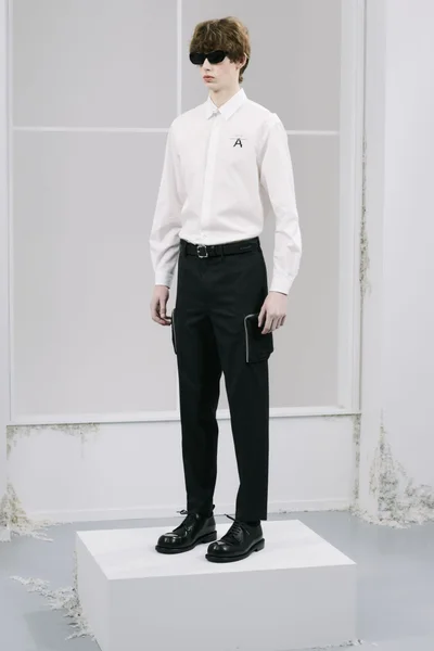 Look 12